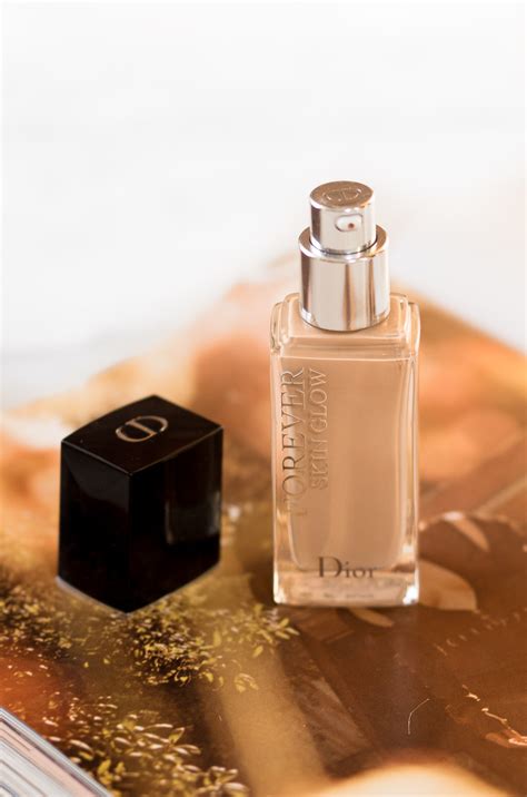 dior forever skinglow reviews.